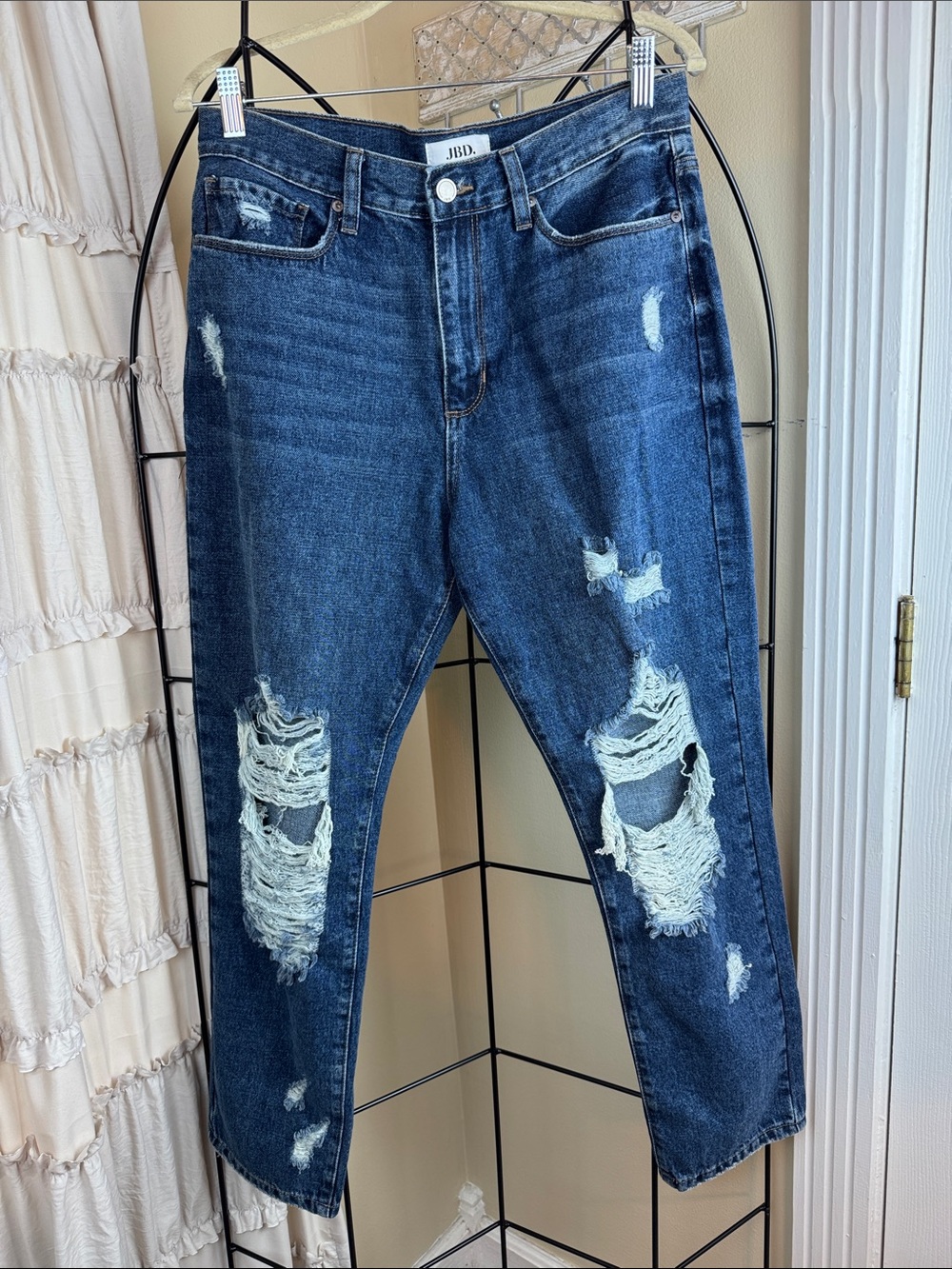 JBD Just Black Dark Indigo Distressed Boyfriend Jeans Size 29 EUC